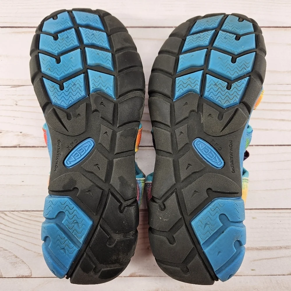 Keen‎ Big Kids Seacamp II CNX Vivid Blue Tie Dye Rainbow Size 4 Shoes 1025152